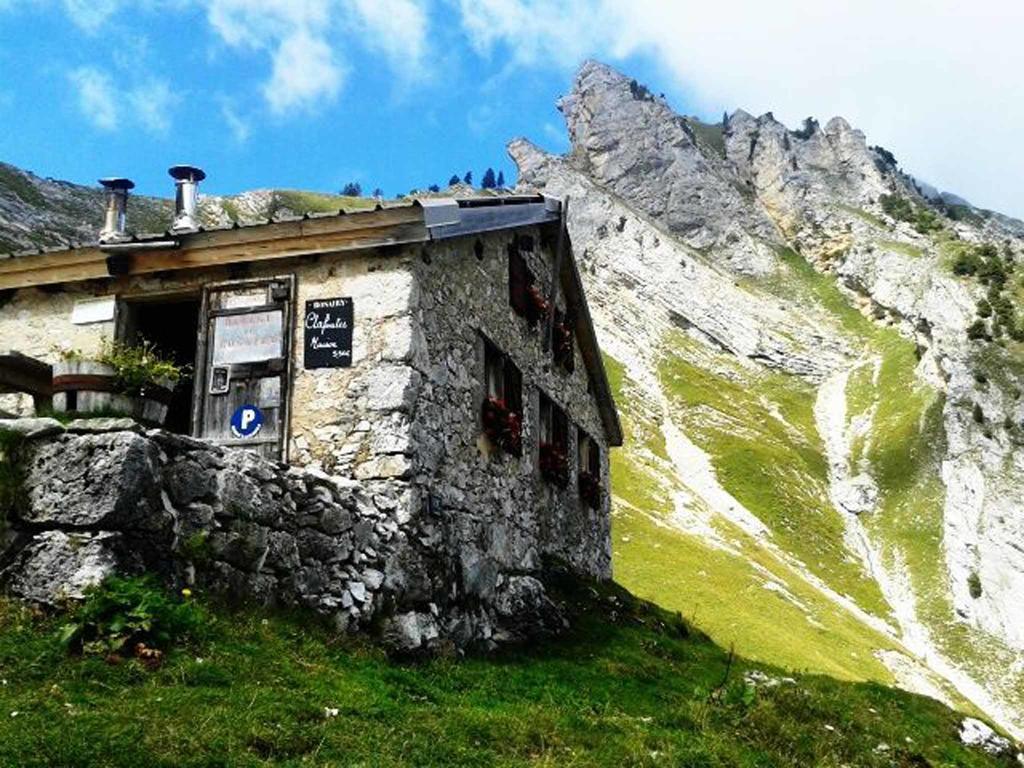 Auberge Du Fraizier Thones Exterior photo
