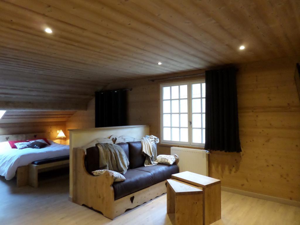 Auberge Du Fraizier Thones Room photo